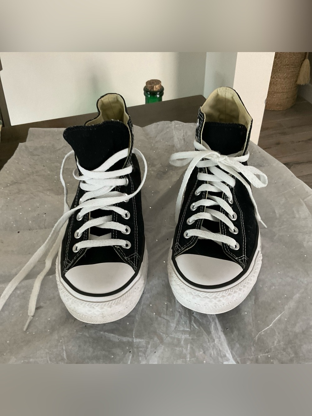 Converse Chuck Taylor All Star High Tops Black  size 9